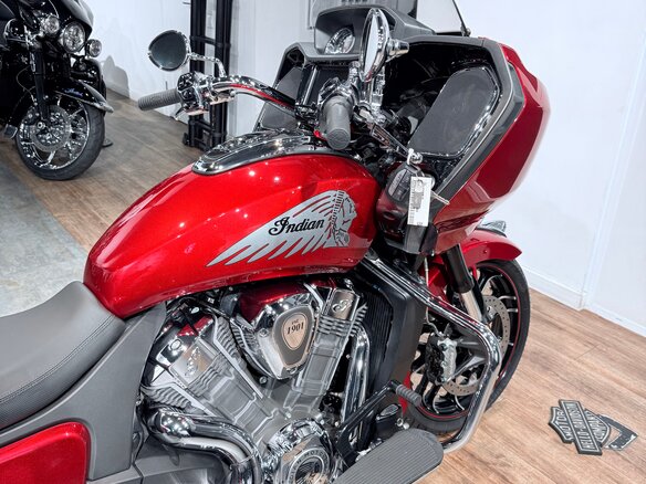 2021 Indian Challenger, красный, 2499000 рублей - вид 13