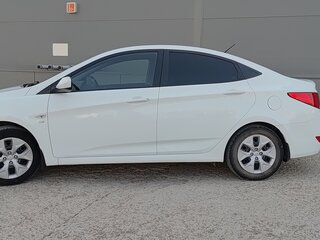 2014 Hyundai Solaris I Рестайлинг, белый, 1034000 рублей, вид 3