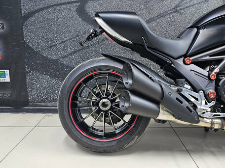 2015 Ducati Diavel, чёрный, 989000 рублей, вид 5