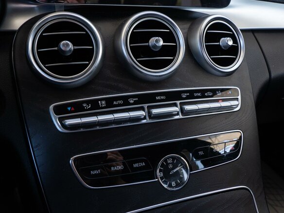 2019 Mercedes-Benz C-Класс 200 IV (W205) Рестайлинг, серебристый, 3130000 рублей - вид 16