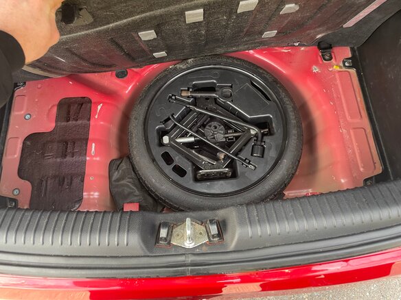 2011 Kia Picanto II, красный, 430000 рублей - вид 12