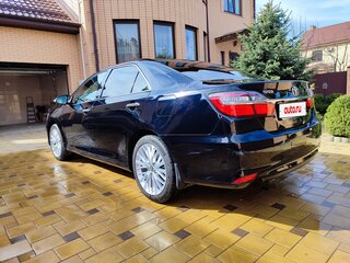 2015 Toyota Camry US Market VII (XV50) Рестайлинг, чёрный, 3000000 рублей, вид 4