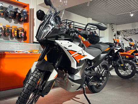 2026 KTM 790 Adventure, белый, 1450000 рублей, вид 3