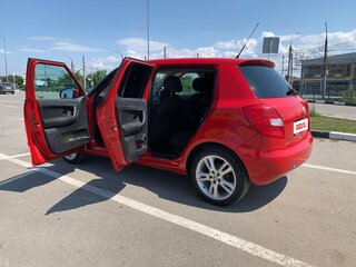 2010 Skoda Fabia II Рестайлинг, красный, 680000 рублей, вид 3