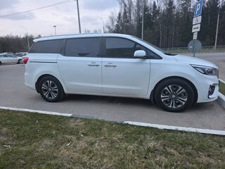 2018 Kia Carnival III, белый, 2860000 рублей, вид 5