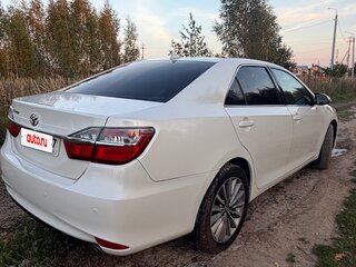 2017 Toyota Camry VII (XV50) Рестайлинг 2, белый, 1730000 рублей, вид 5