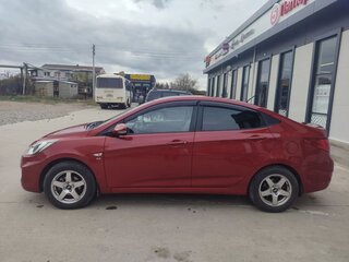 2012 Hyundai Solaris I, красный, 1100000 рублей, вид 5