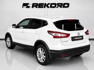 2018 Nissan Qashqai II Рестайлинг, белый, 1729000 рублей, вид 2