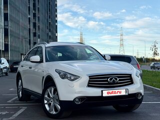 2013 Infiniti FX37 II (S51) Рестайлинг, белый, 1915000 рублей, вид 3