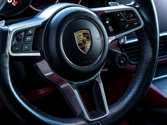 2020 Porsche Cayenne III, чёрный - вид 29