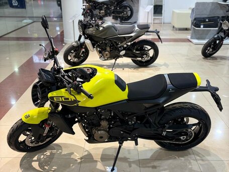 2026 Husqvarna Vitpilen 801, серый, 1350000 рублей, вид 4