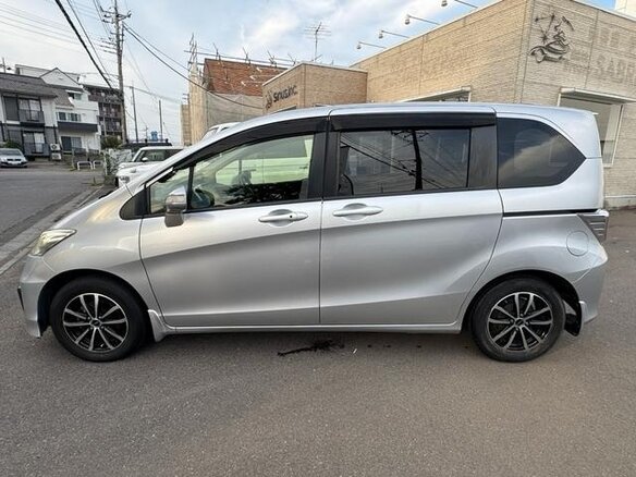 2016 Honda Freed I Рестайлинг 2, серебристый, 921000 рублей - вид 7