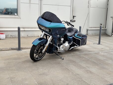 2022 Harley-Davidson Road Glide Special, зелёный, 1999000 рублей, вид 4