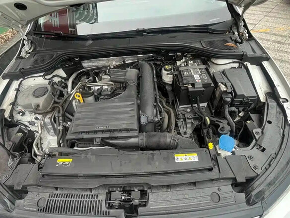 2022 Volkswagen Golf VIII, белый, 1599111 рублей - вид 6
