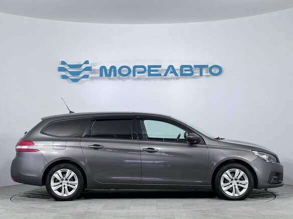 2020 Peugeot 308 II Рестайлинг, серый - вид 3