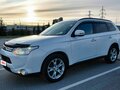 2014 Mitsubishi Outlander III, белый, 1680000 рублей - вид 1