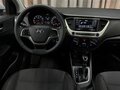 2017 Hyundai Solaris II, серебристый, 1199900 рублей - вид 10