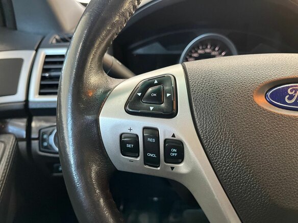 2013 Ford Explorer V, чёрный - вид 12