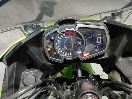 2019 Kawasaki Ninja 400, зелёный, 469000 рублей, вид 5