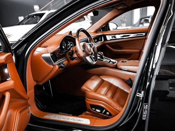2018 Porsche Panamera Turbo II, чёрный - вид 11
