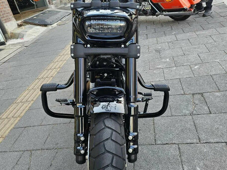 2022 Harley-Davidson Fat Bob, чёрный, 2000000 рублей, вид 1