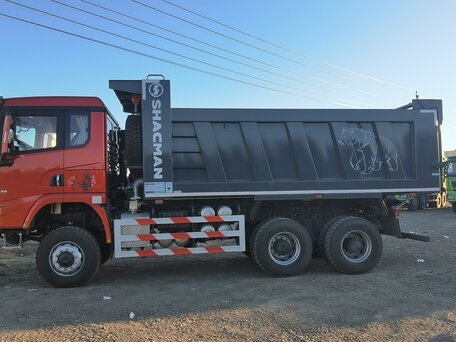 2023 Shacman (Shaanxi) SX3258, красный, 11800000 рублей, вид 1