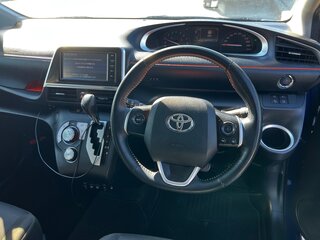 2020 Toyota Sienta II Рестайлинг, синий, 1450000 рублей, вид 5
