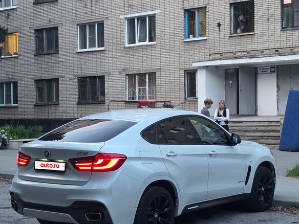2018 BMW X6 40d II (F16), белый, 4950000 рублей - вид 1