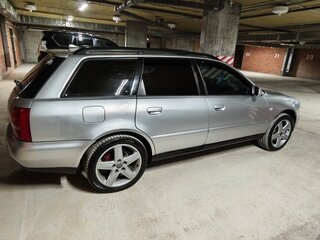 1999 Audi A4 I (B5) Рестайлинг, серебристый, 1123000 рублей, вид 3