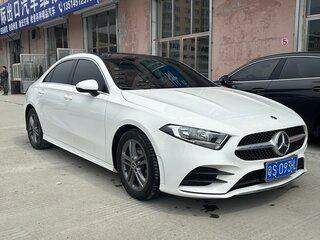 2022 Mercedes-Benz A-Класс 180 IV (W177), белый, 2400000 рублей, вид 4