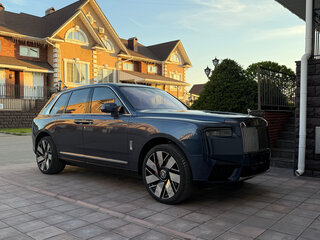 2024 Rolls-Royce Cullinan I (Series I), голубой, 43500000 рублей, вид 1