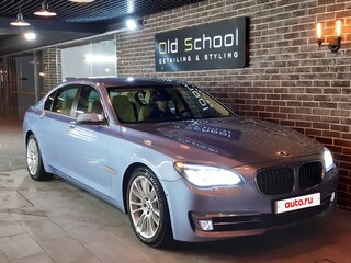 2014 BMW 7 серии 750i xDrive V (F01/F02/F04) Рестайлинг, голубой, 3500000 рублей, вид 5
