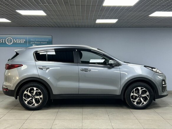 2021 Kia Sportage IV Рестайлинг, серый, 2210000 рублей - вид 7
