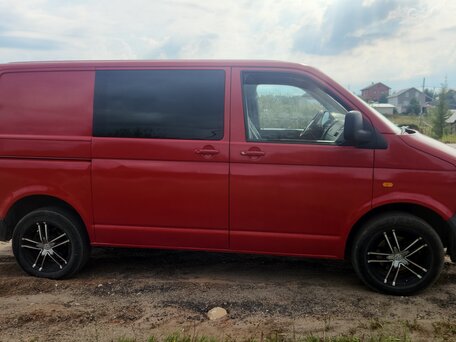 2008 Volkswagen Transporter, красный, 800000 рублей, вид 4