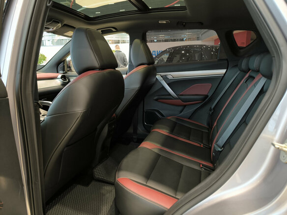 2020 Geely Coolray I, серебристый, 1630000 рублей - вид 11