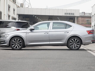 2025 Skoda Superb III Рестайлинг, серый, 2990911 рублей, вид 5