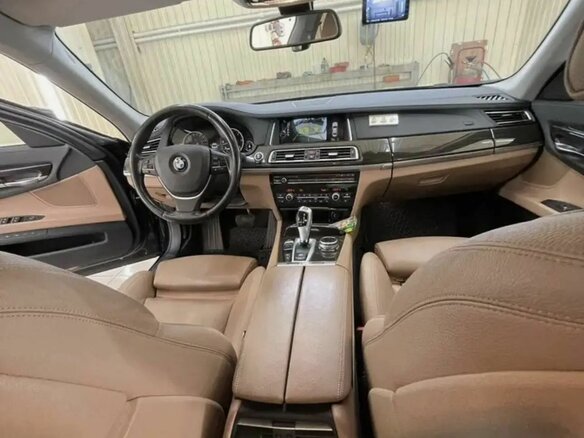 2015 BMW 7 серии 730d xDrive V (F01/F02/F04) Рестайлинг, чёрный, 2400000 рублей - вид 13