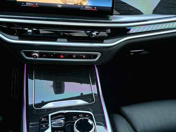 2022 BMW X7 M60i I (G07) Рестайлинг, серый, 15800000 рублей - вид 11