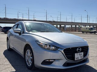 2017 Mazda Axela III Рестайлинг, серебристый, 1499999 рублей, вид 2