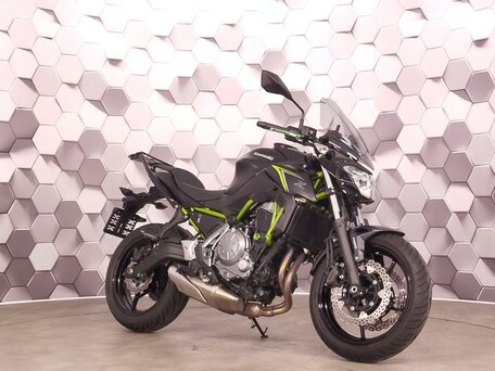 2017 Kawasaki Z 650, чёрный, 649000 рублей, вид 1