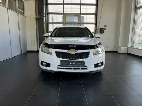 2012 Chevrolet Cruze I, белый, 650000 рублей, вид 2