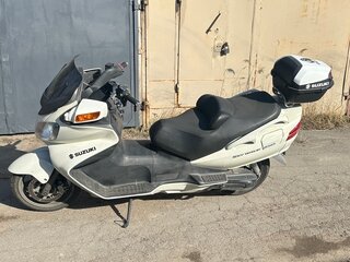 2012 Suzuki Burgman (SkyWave) 650, белый, 425000 рублей, вид 3