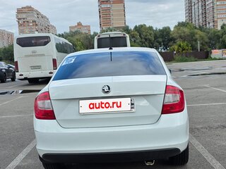 2015 Skoda Rapid I, белый, 830000 рублей, вид 4