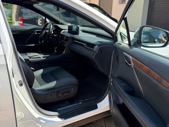 2021 Lexus RX 350L IV Рестайлинг, белый, 5150000 рублей - вид 10
