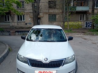 2015 Skoda Rapid I, белый, 900000 рублей, вид 4
