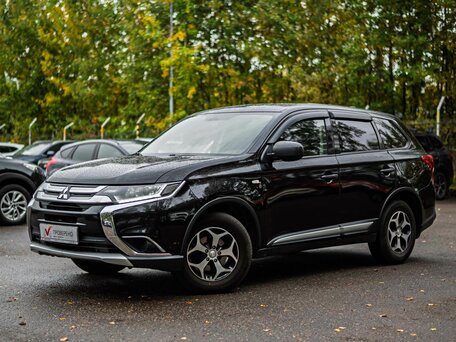2017 Mitsubishi Outlander III Рестайлинг 2, чёрный, 1350000 рублей, вид 1