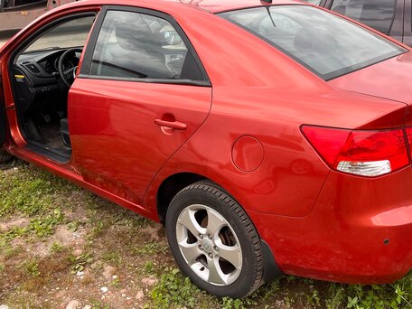 2009 Kia Cerato 5-speed II, оранжевый, 495000 рублей, вид 5