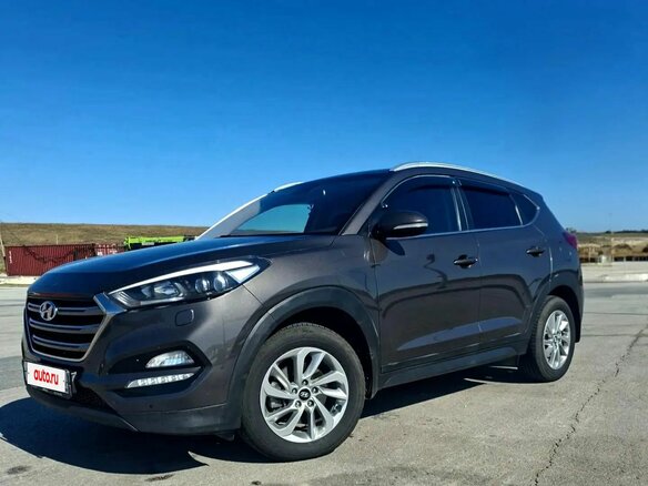 2017 Hyundai Tucson III, коричневый, 1929000 рублей