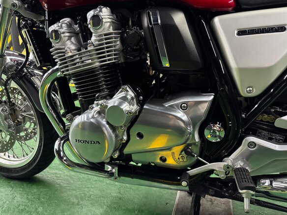 2017 Honda CB 1100, красный, 1250000 рублей - вид 15