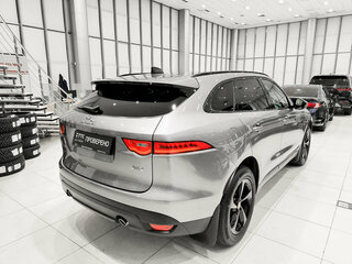 2020 Jaguar F-Pace I, серый, 3790000 рублей, вид 5